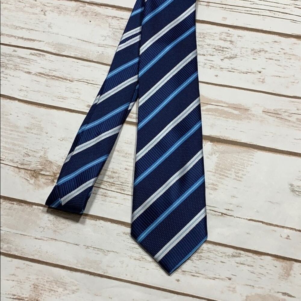 Vulcan polyester tie